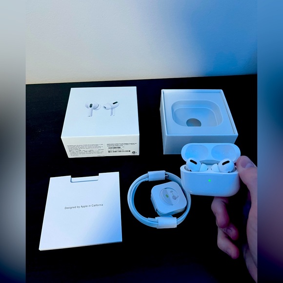 AIRPODS PRO 1